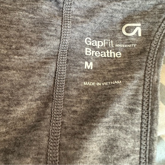 Gap Fit Maturity side medium sleeveless grey active top - Picture 3 of 3